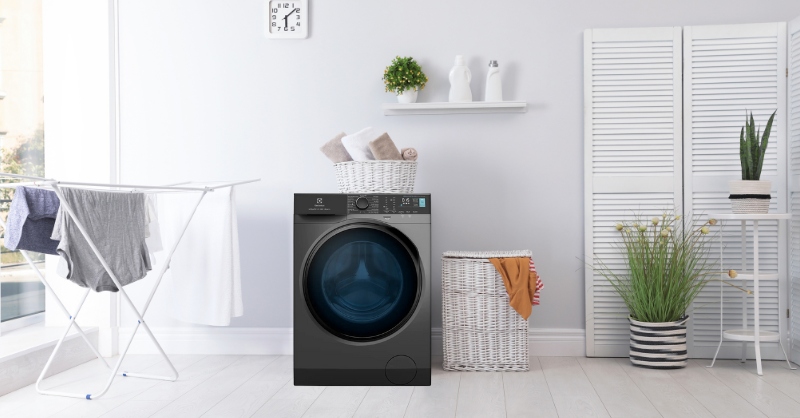 Máy Giặt Electrolux EWF1024P5SB kiểu dáng cửa ngang