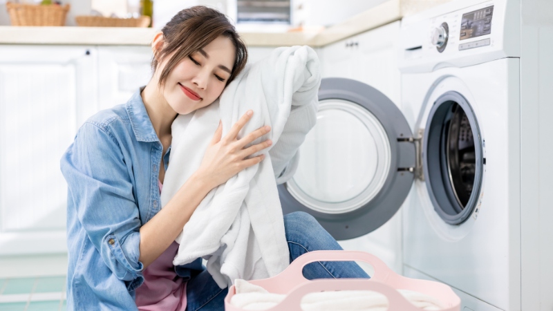 Thêm muối vào máy giặt giúp quần áo mềm mại hơn