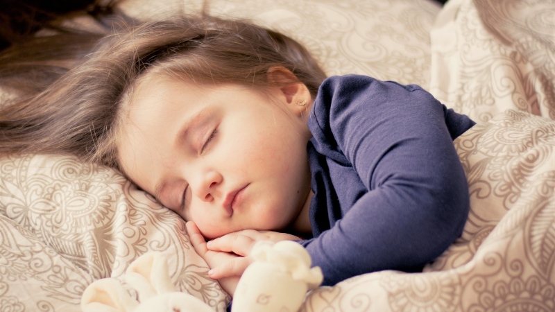 Cài đặt nhiệt độ phù hợp để trẻ thoải mái, có giấc ngủ ngon