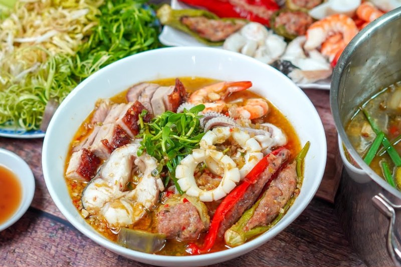 Bún mắm với hương vị đậm đà 