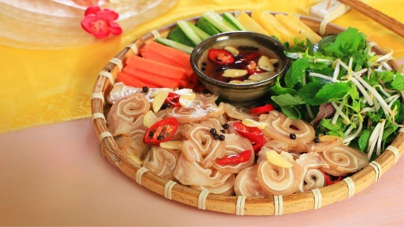 Mẹt tai heo ngâm mắm