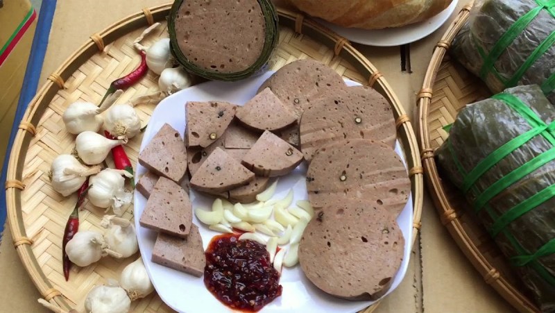 Chả bò đãi khách ngày Tết