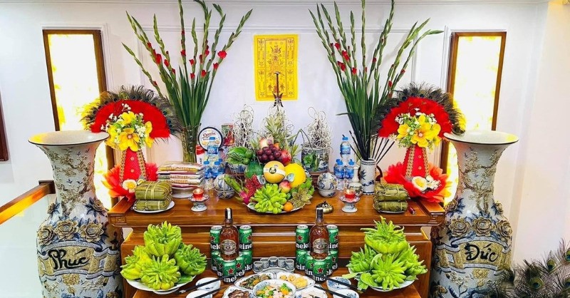 Cách bày trí bàn thờ Tết