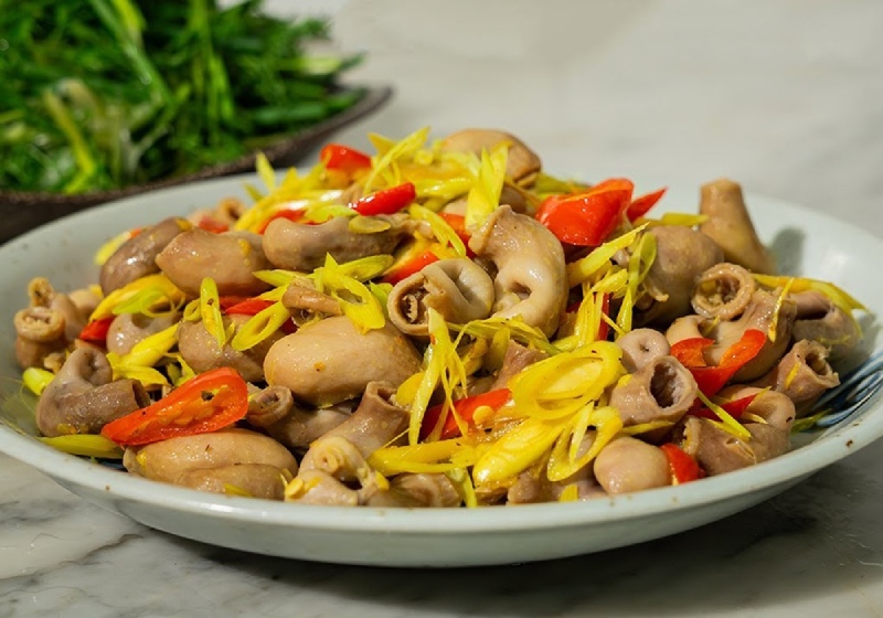 Bao tử cá basa xào sả ớt