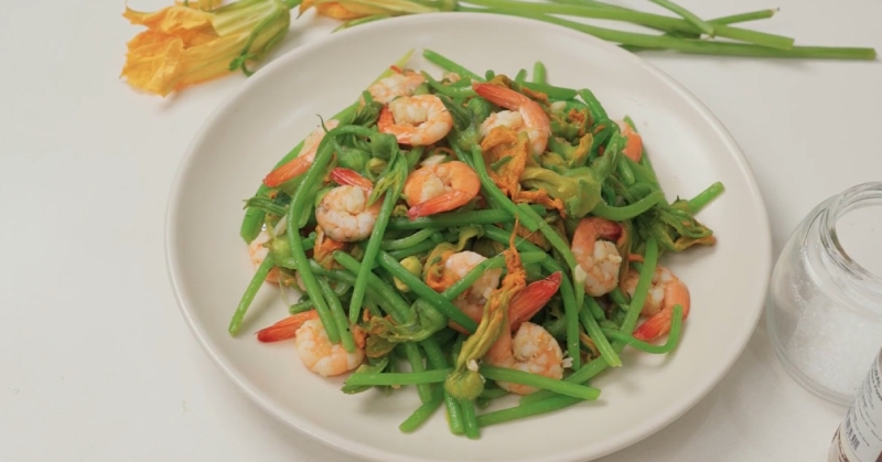 Bông bí xào tôm vừa chín tới