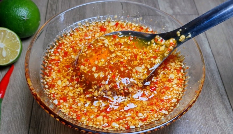 Làm nước mắm trộn gỏi hấp dẫn