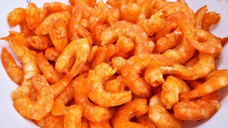 Tôm khô thành phẩm sau khi chế biến từ nồi chiên không dầu
