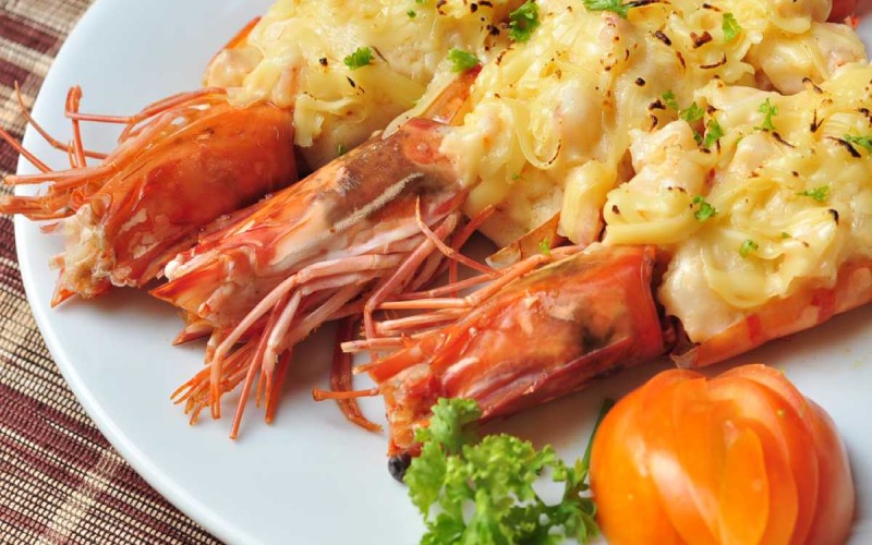 Tôm nướng phô mai chín vàng hấp dẫn