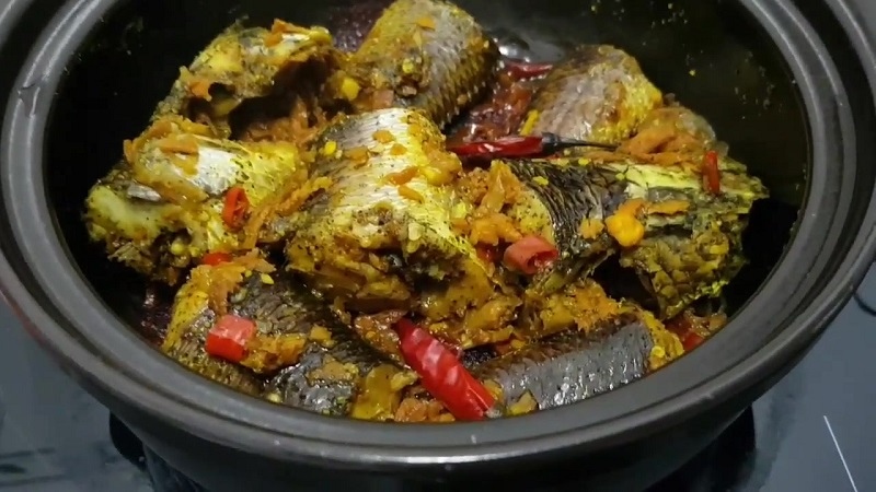 Cách nấu cá lóc kho nghệ vàng thơm đậm vị