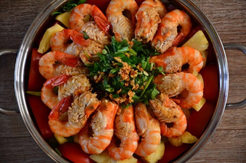 Thành phẩm lẩu tôm năm ri thơm ngon