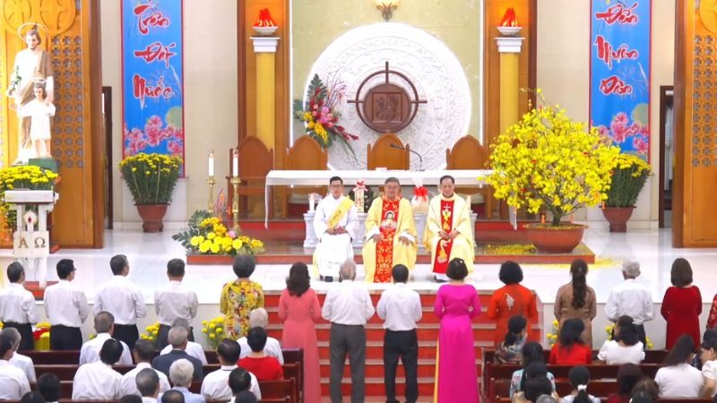 Lời chúc Tết dành cho cha xứ mang ý nghĩa thiêng liêng