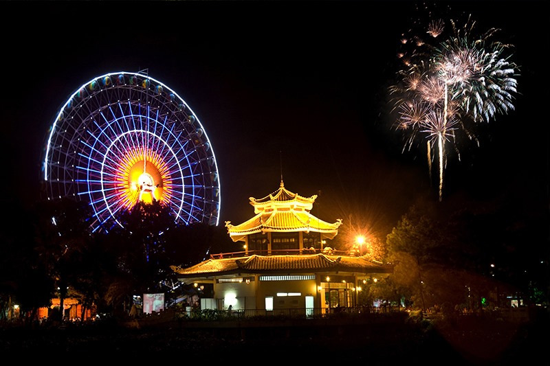 Công viên Văn hóa Đầm Sen