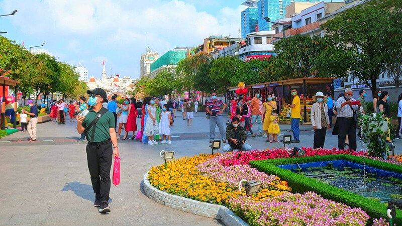 Phố đi bộ Nguyễn Huệ