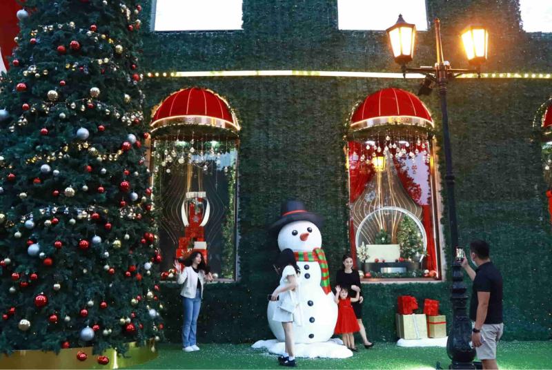 Không khí Noel tại khu vực trung tâm thành phố