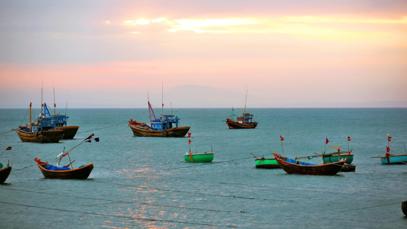 Khung cảnh làng chài Hàm Ninh - Phú Quốc