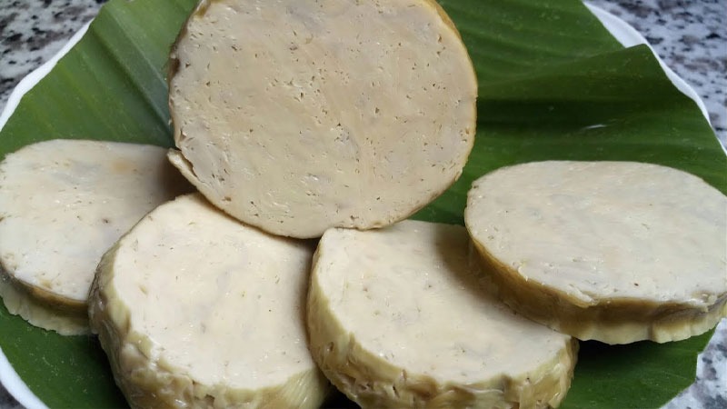 Chả lụa làm từ đậu nành, nấm và bột mì căn 