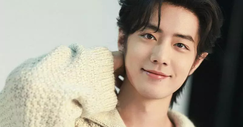 Nam sở hữu mắt phượng kiên định theo đuổi mục tiêu