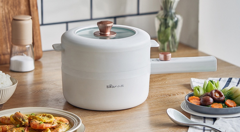 Nồi lẩu điện là lựa chọn lý tưởng cho những buổi quây quần bên gia đình