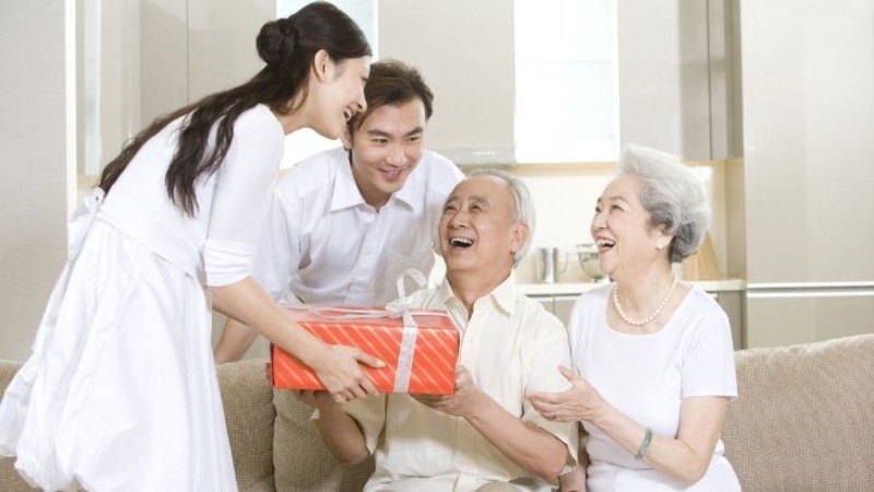 Bộ chăn ga gối là quà Tết phù hợp cho gia đình