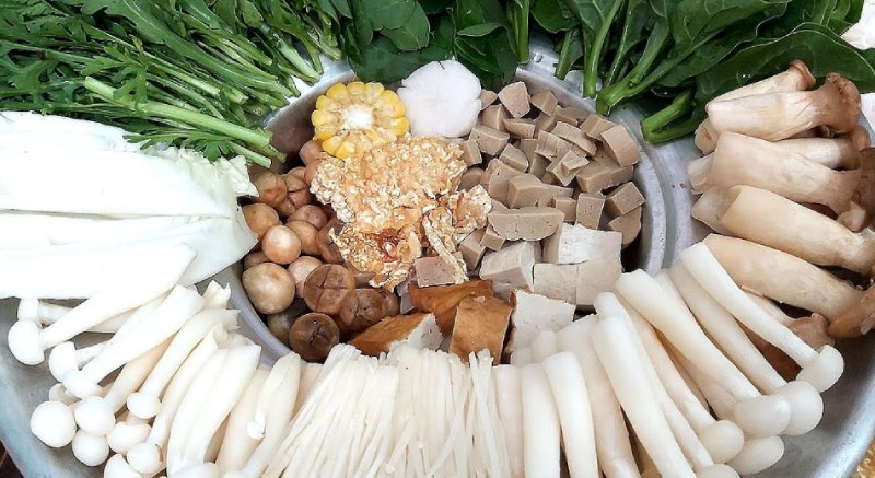 Lẩu nấm chay thanh đạm