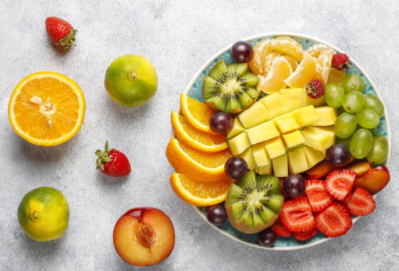 Trái cây tươi cung cấp vitamin và khoáng chất