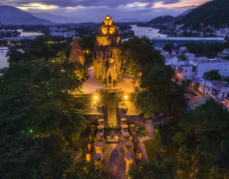 Tháp Bà Ponagar