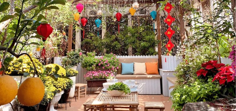 Trang trí khu vực sân vườn đón Tết