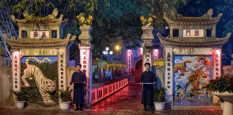 Tour đêm "Ngọc Sơn - Đêm huyền bí"