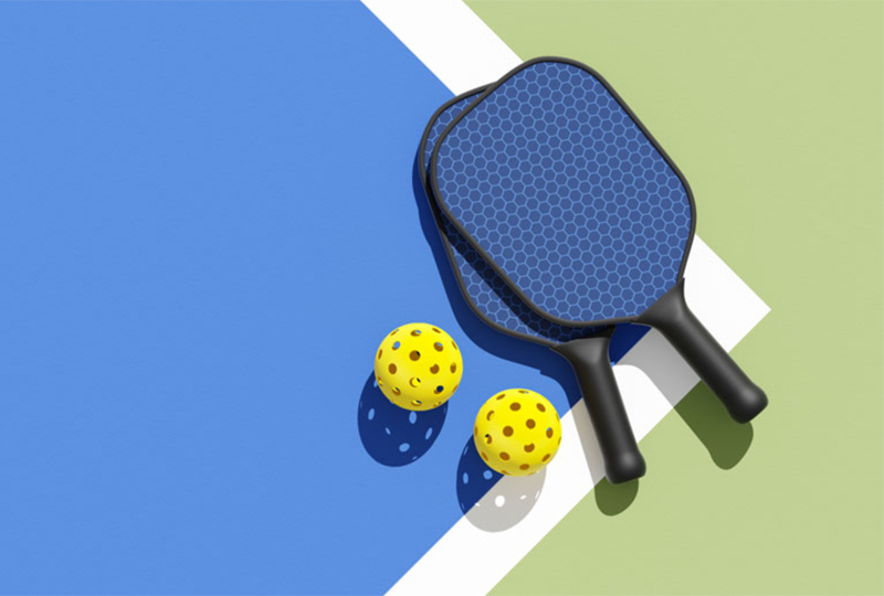 Vợt và bóng Pickleball