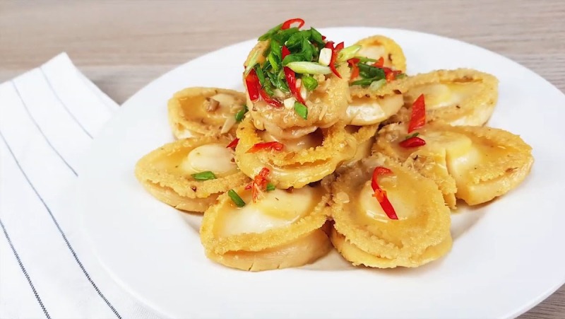 Bào ngư sốt bơ tỏi hấp dẫn