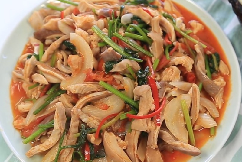 Bao tử heo xào chua ngọt bắt mắt, hấp dẫn