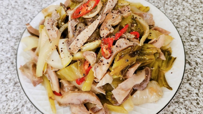 Bao tử heo xào cải chua hấp dẫn