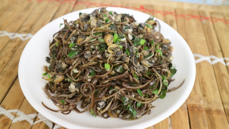 Hoa chuối xào ốc