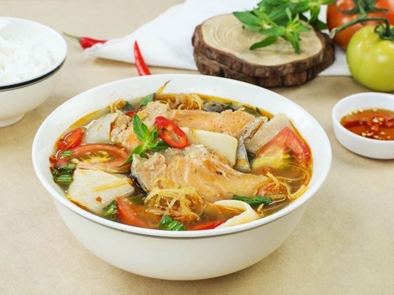Cá basa nấu măng chua