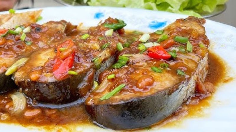 Cá basa kho tương