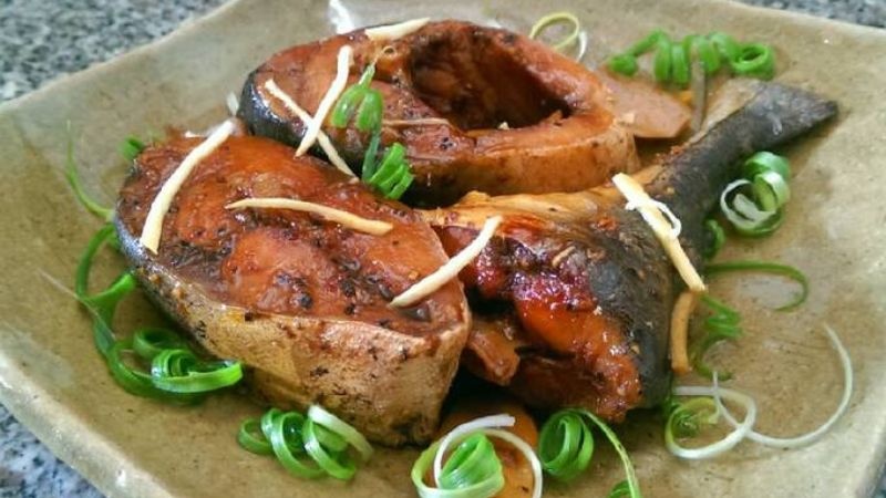 Cá cam kho gừng ấm vị, thơm nồng, món cá cam kho bổ dưỡng