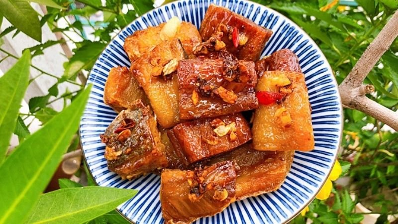 Cá dứa sốt tỏi ớt thơm ngon