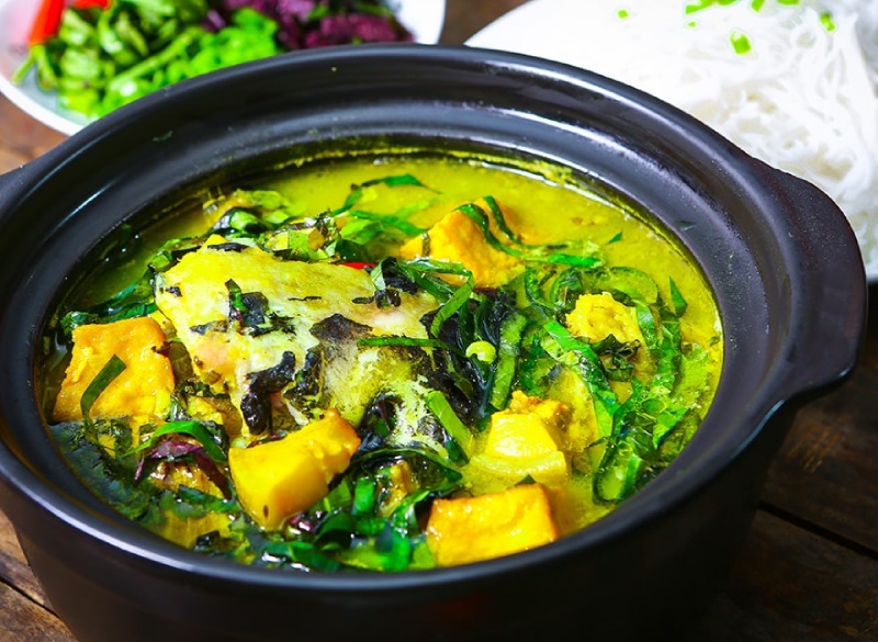 Cá đuối om chuối