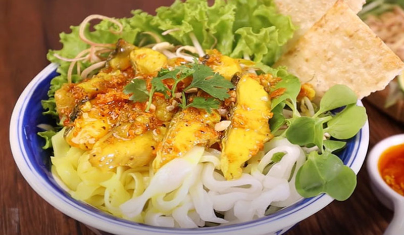 Mì Quảng cá lóc