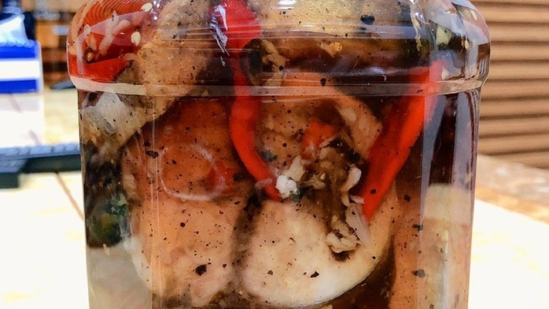 Cá ngừ ngâm nước mắm đường