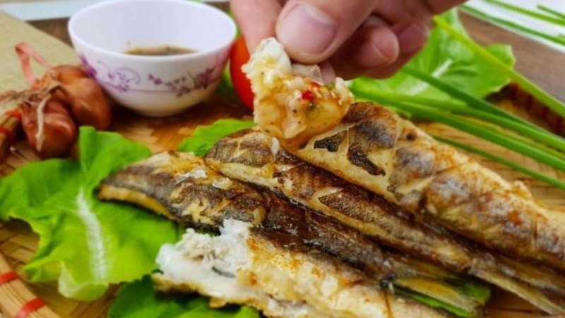 Cá nhồng nướng muối ớt thơm ngon