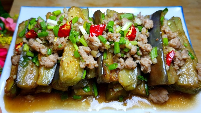 Cà tím xào thịt băm