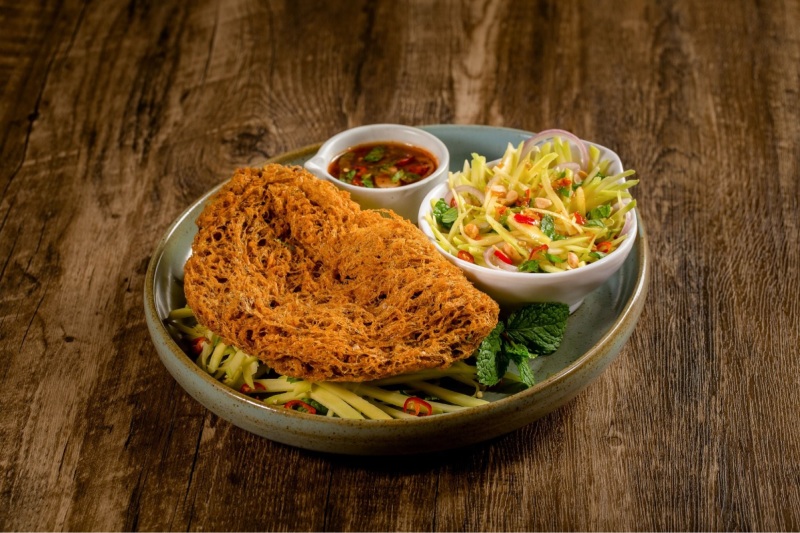 Gỏi xoài cá trê