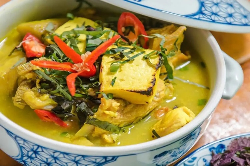 Cá trê om chuối đậu