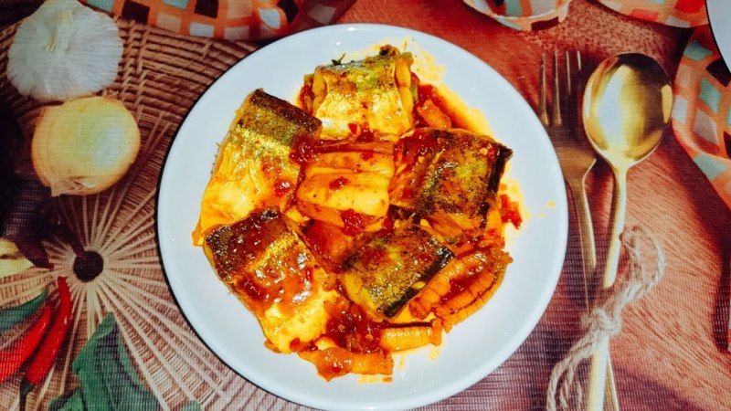 Cá xương xanh kho nghệ thơm ngon