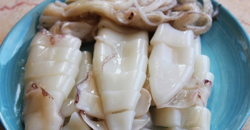 Mực tươi được sơ chế sạch sẽ