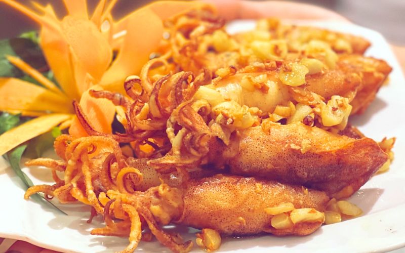 Mực trứng nướng bơ tỏi