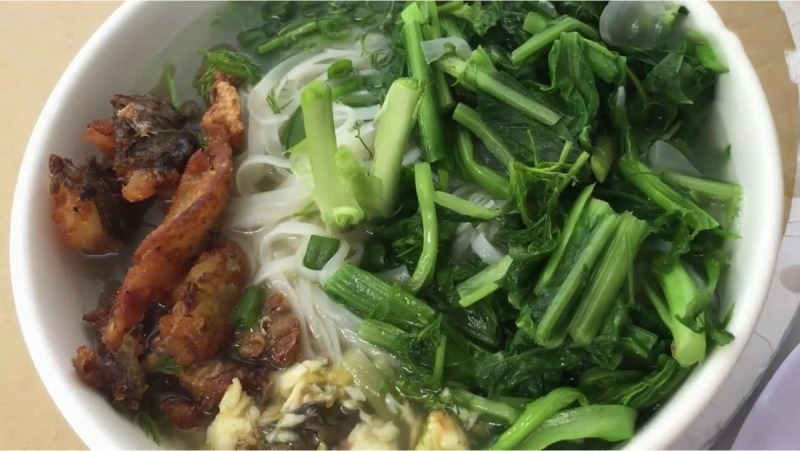 Thành phẩm tô bánh đa cá rô đồng