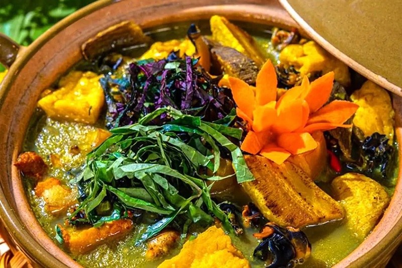 Món cá tầm om chuối đậu bắt mắt