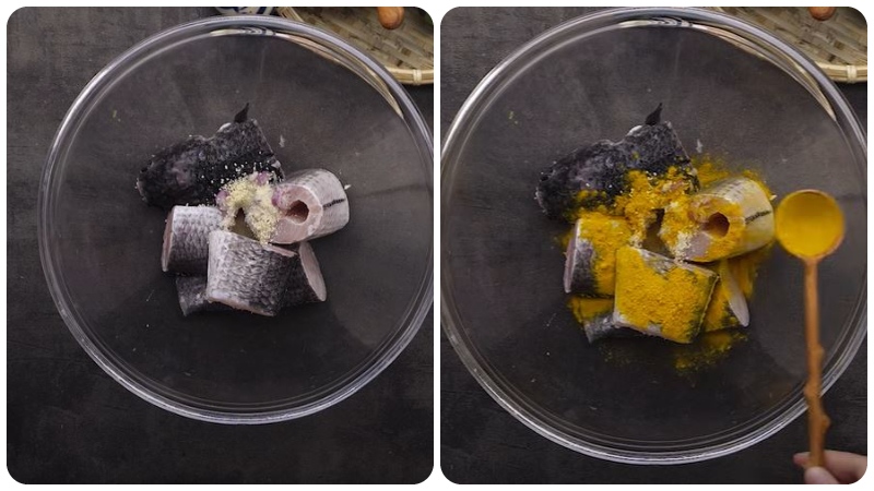 Ướp cá trê với nghệ và gia vị trước khi om chuối đậu